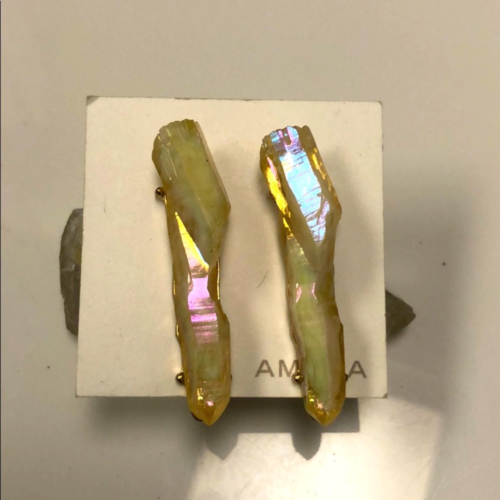 NWT Amara aura crystal earrings